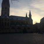 Bonn Katedrali - Bonn Minster Almanya&#8217;nın eski başkenti Bonn